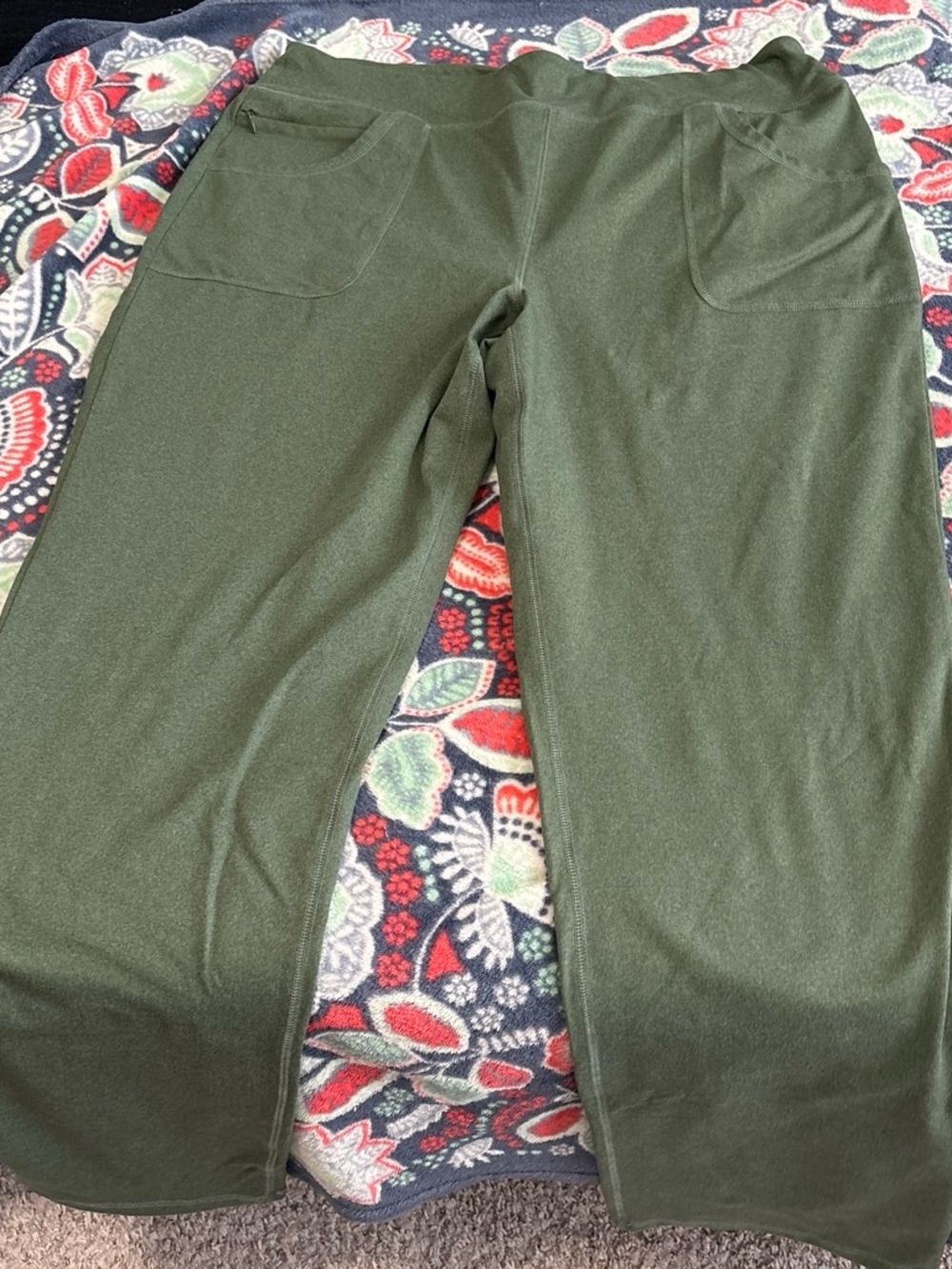 Lands' End Olive Green Pull-On Pants with Wide Waistband